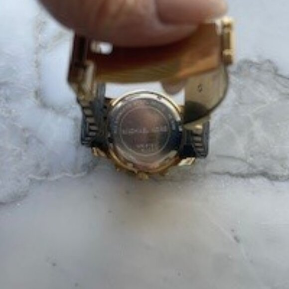 Michael Kors RUNWAY watch - Picture 3 of 7